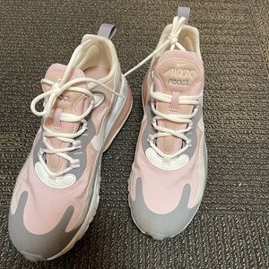 nike air max 270 react womens size 8. plum chalk stone mauve
